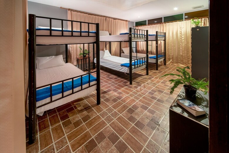 Hostal Roadtrip Phangan - Hostel