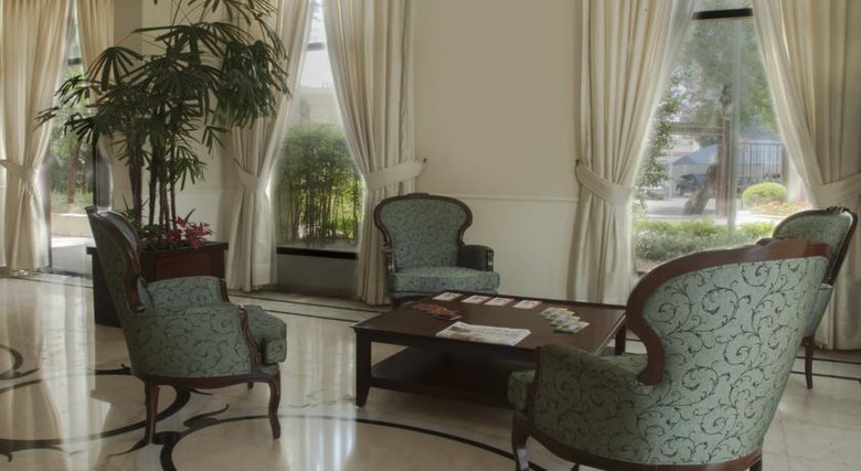 Hotel Quality Suites Vila Ol�mpia
