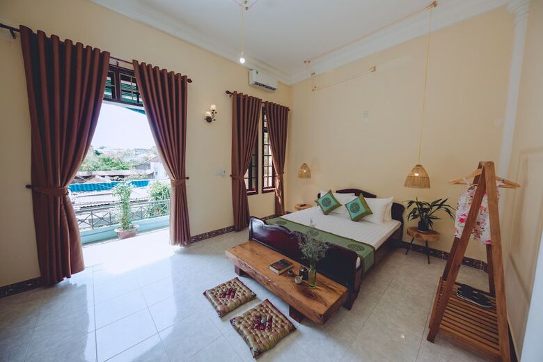 Hotel Purple Hue Bnb