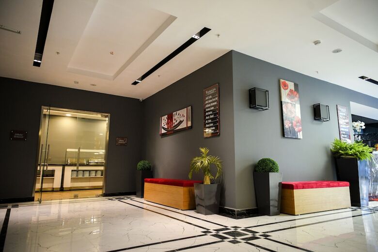 Hotel Ramada By Wyndham Vakfikebir