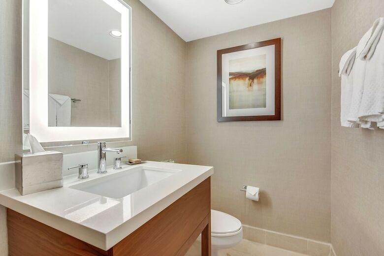 Hotel Pointe Hilton Tapatio Cliffs Resort