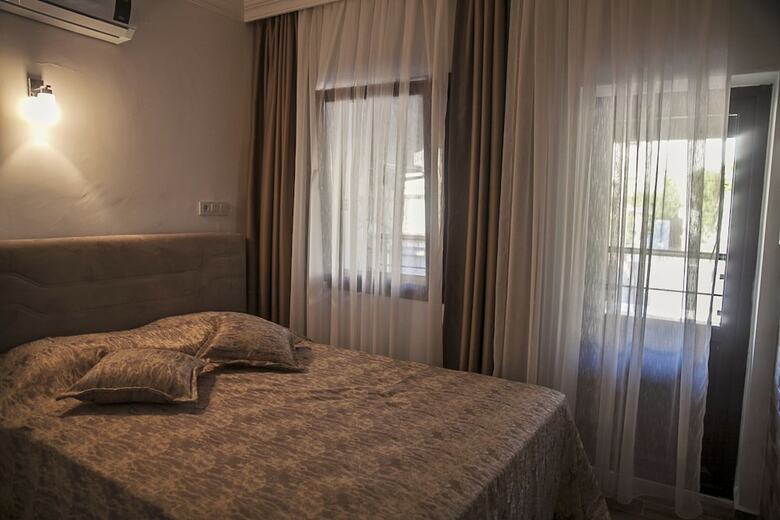 Stone Hotel