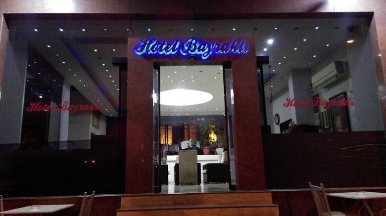 Hotel Bayrakli Otel