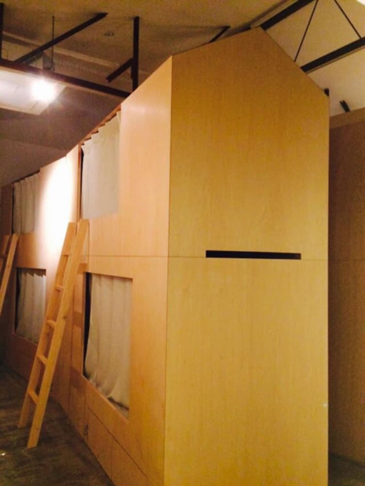 Hostal Kinco. Hostel + Cafe