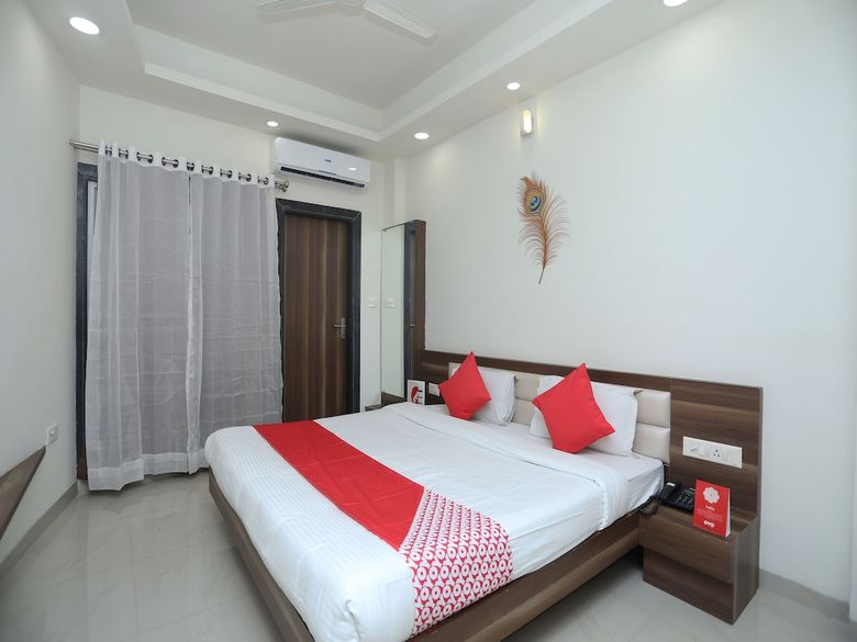 Hotel Oyo 14593 Smart Rooms By Shree Vatika