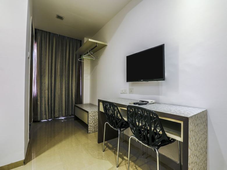 Hotel Oyo 14504 The Conclave