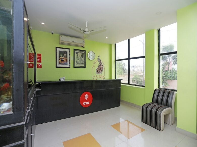 Hotel Oyo 3072 Royal Villa