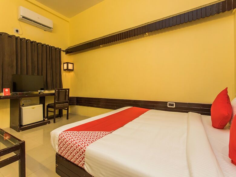 Oyo 15401 Hotel Surana Palace