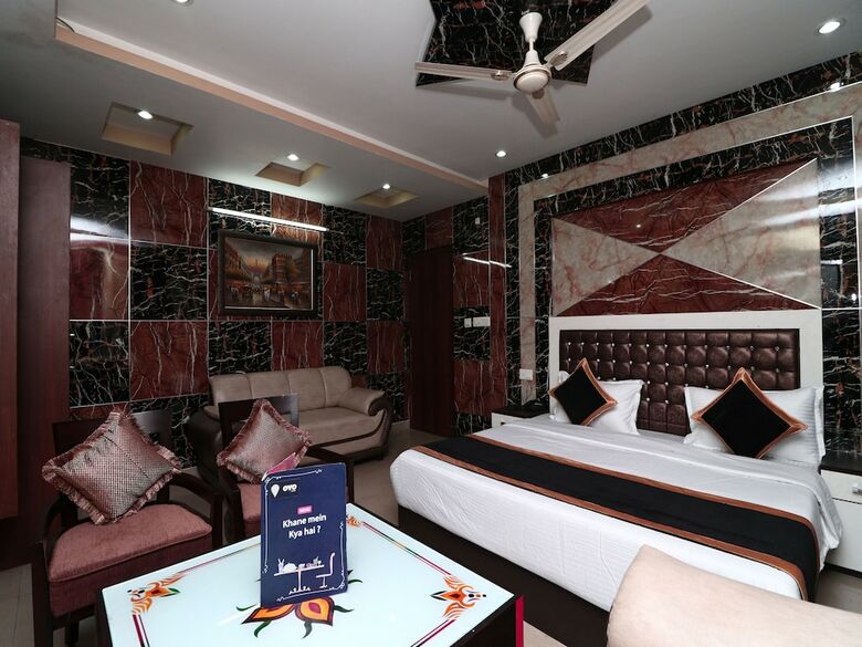 Apartamento Oyo 15794 Jatin Hotel
