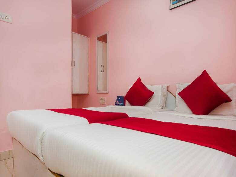 Oyo 13471 Hotel Homestay