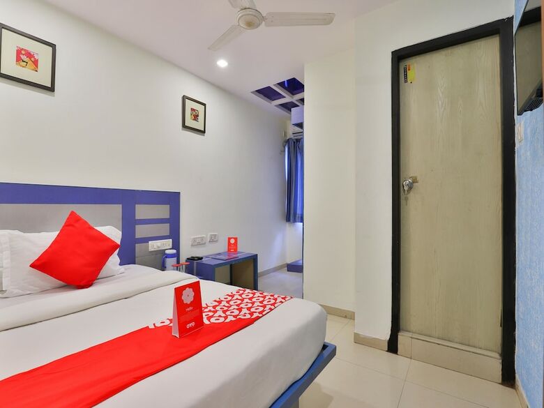 Oyo 13398 Hotel Relish