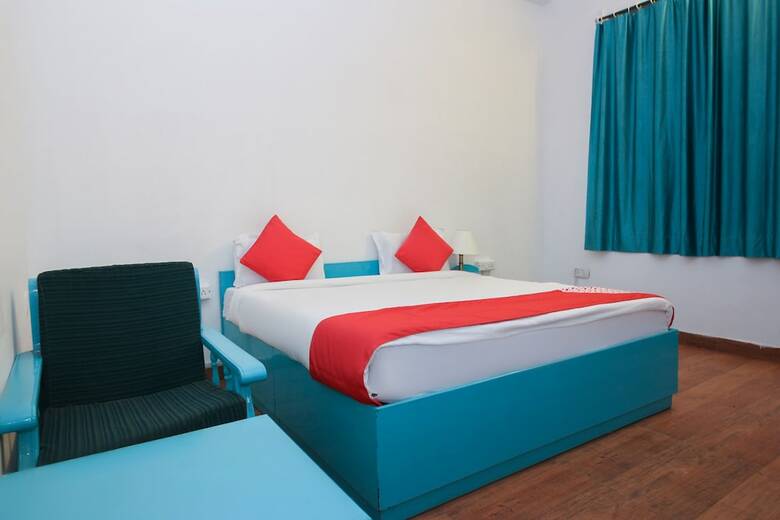 Oyo 15518 Hotel Amar