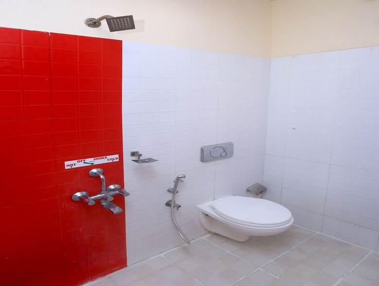 Hotel Oyo 2240 Krishna Regency