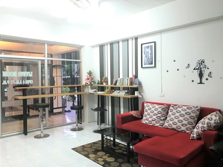 Hotel Grand Esie Service Apartment
