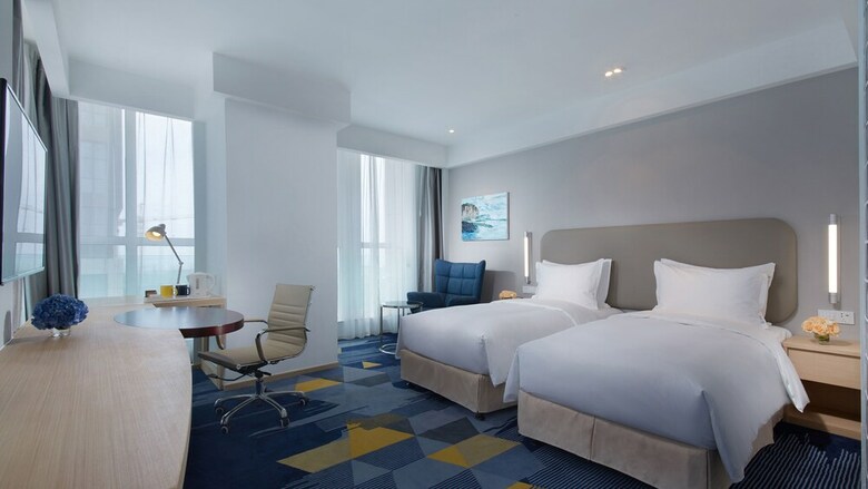 Hotel Holiday Inn Express Qingdao West Coast