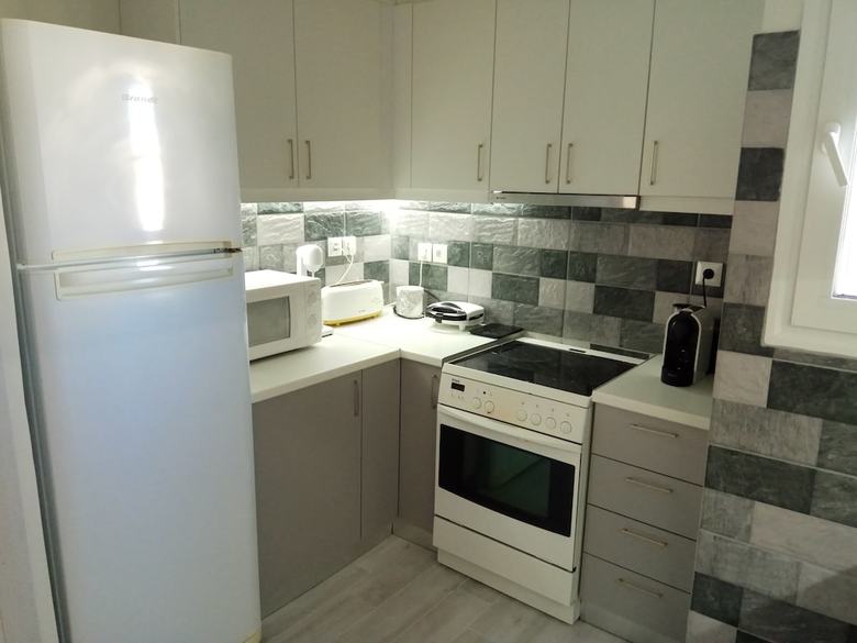 Hotel Grandma Vasiliki Rooms To Let