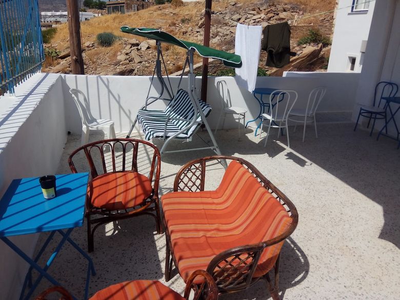 Hotel Grandma Vasiliki Rooms To Let