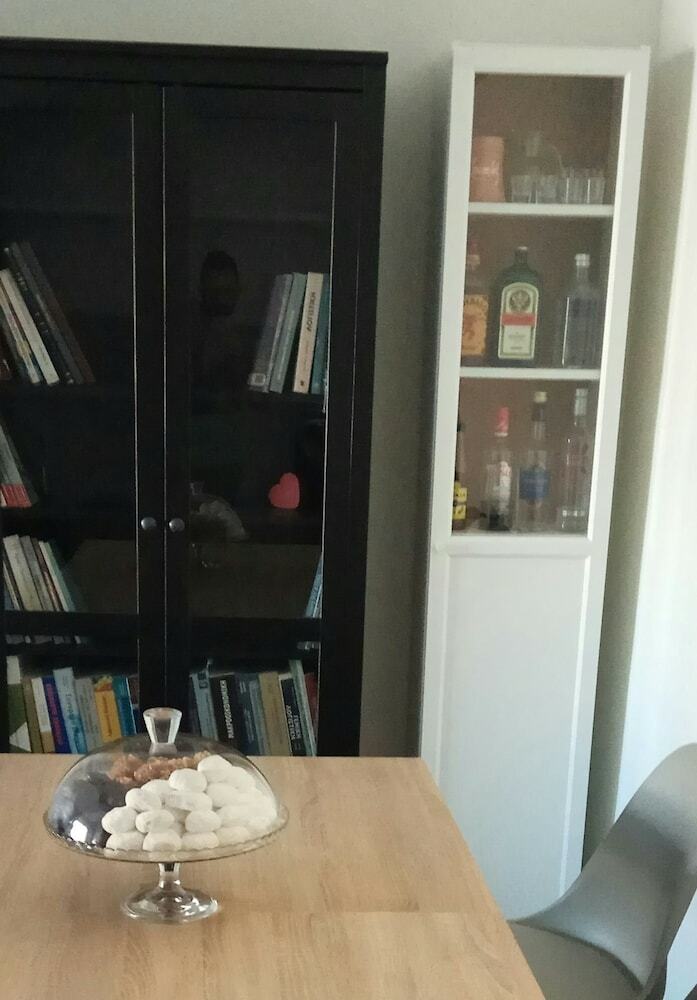 Hotel Grandma Vasiliki Rooms To Let