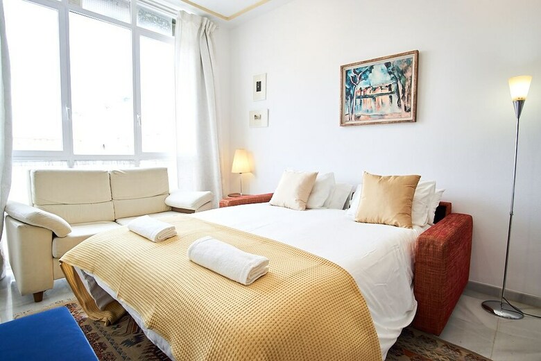 Luminoso  Apartamento En Triana