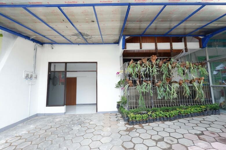 Hotel Reddoorz Near Mall Ciputra 2