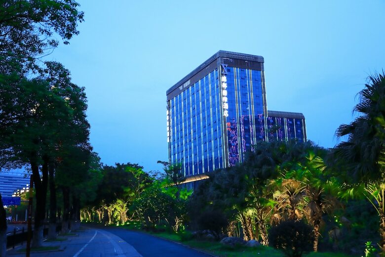 Headquarter International Hotel