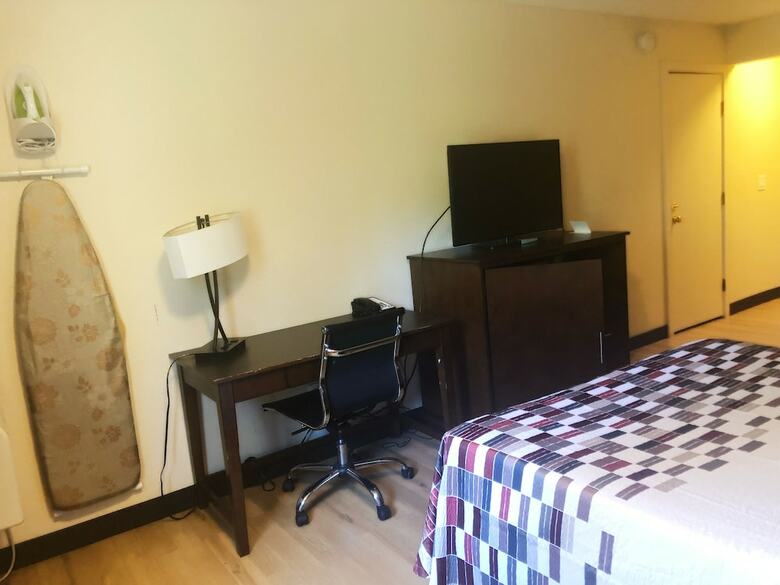 Motel Evergreen Inn & Suites Portland