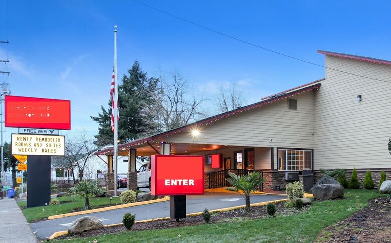 Motel Evergreen Inn & Suites Portland