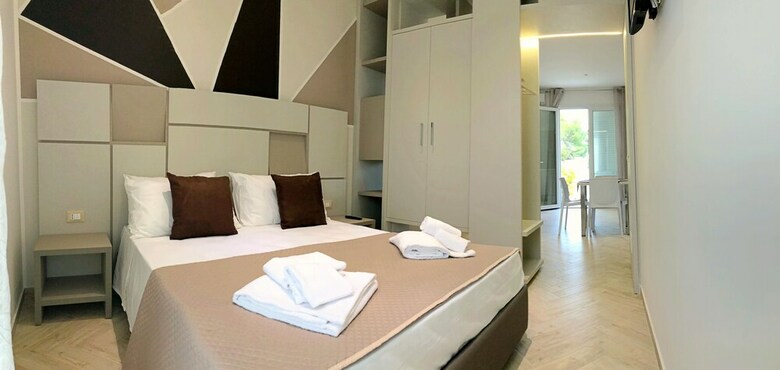 Lux Apartments