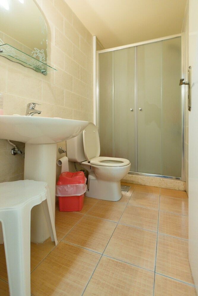 Hostal Boustany Guest House