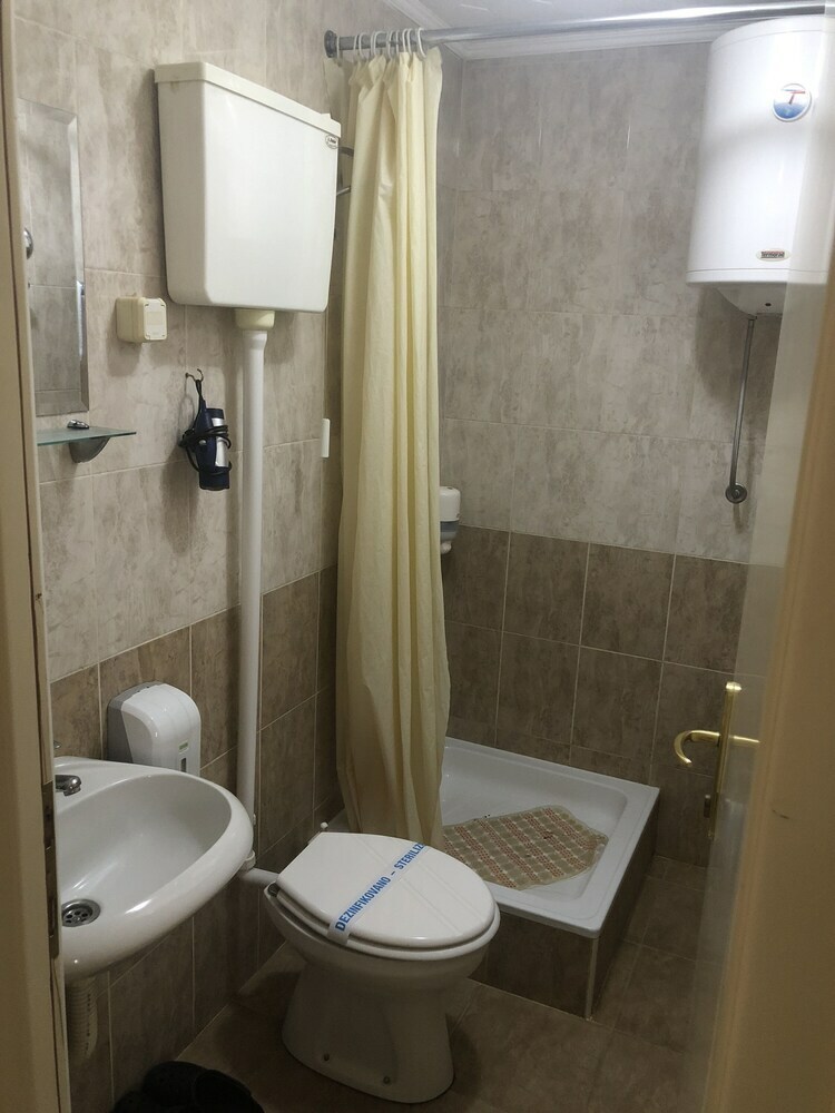 Hotel Djerdan