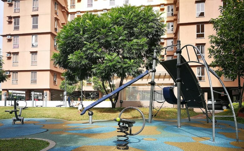 Cozy Condo Studio Near Airport With Wifi