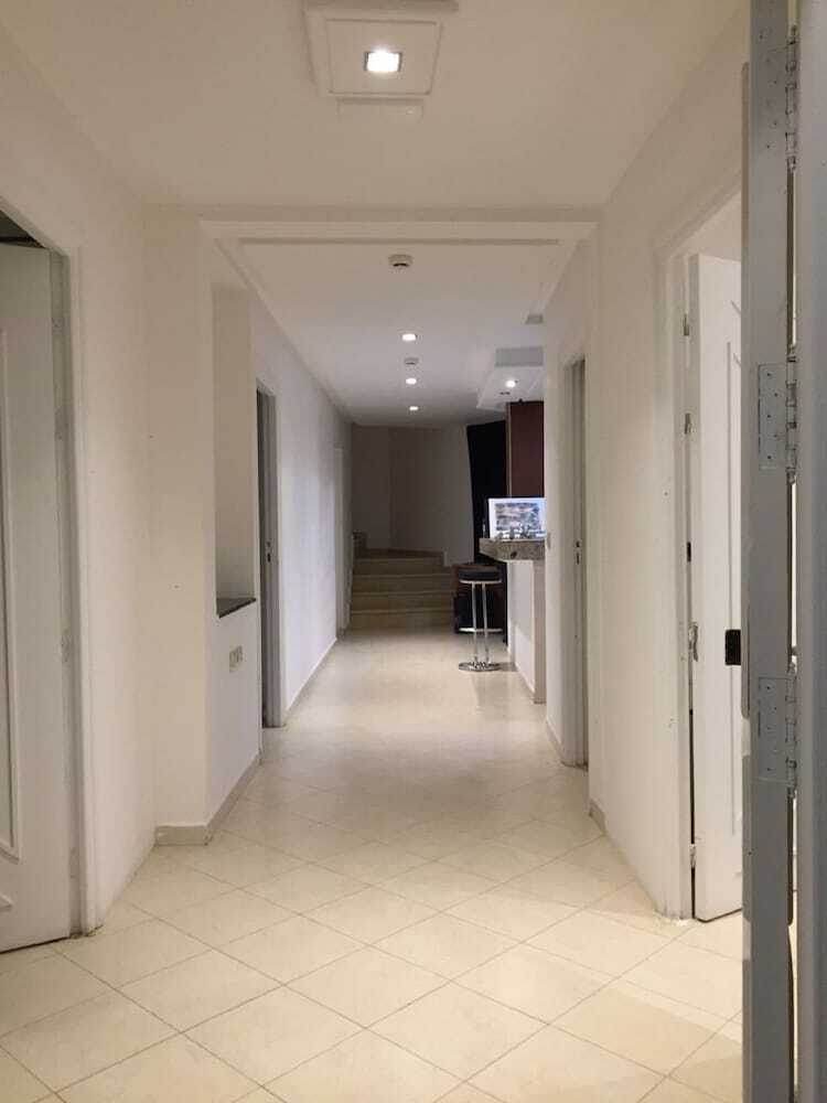Hotel Malak Tingis