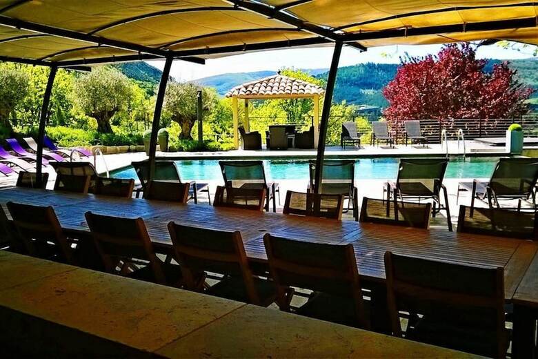 Le Mas Des 5 Fontaines. Gite