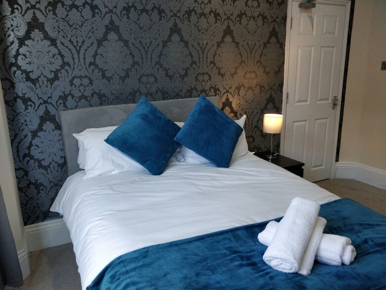 Hotel Lyndhurst House
