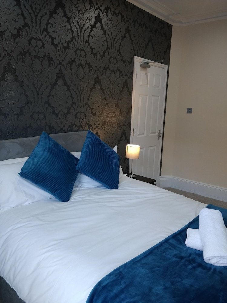 Hotel Lyndhurst House