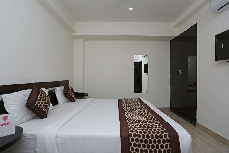Hotel Sky View