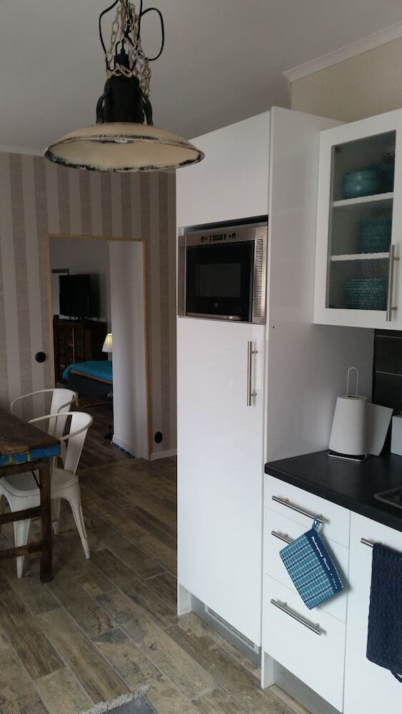 Alyhr Apartments