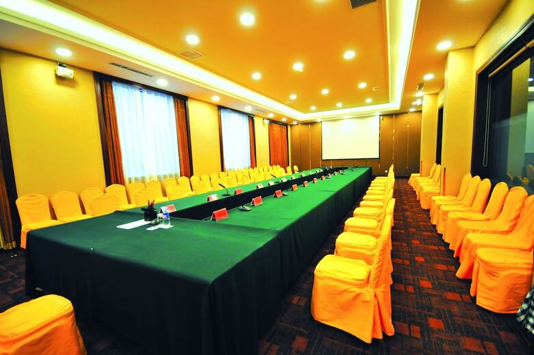 Xincheng Hotel