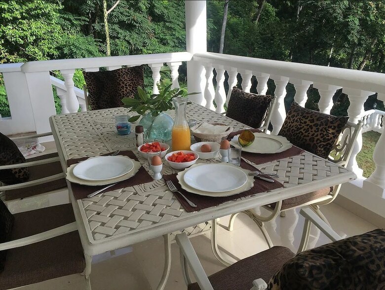Villa Karibu