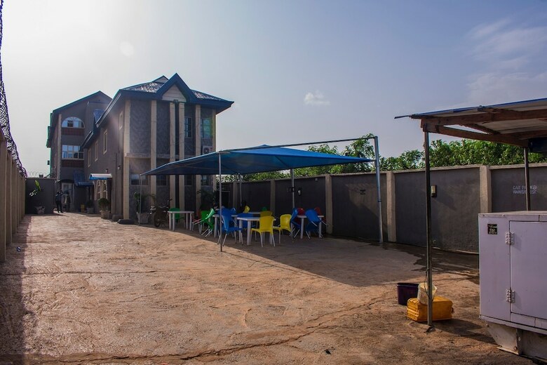 Oklarsus Hotel & Suites