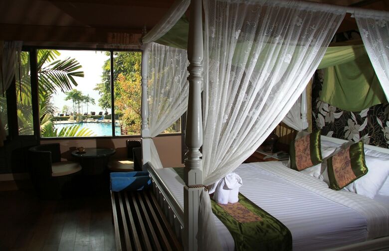 Hotel Bhumiyama Beach Resort