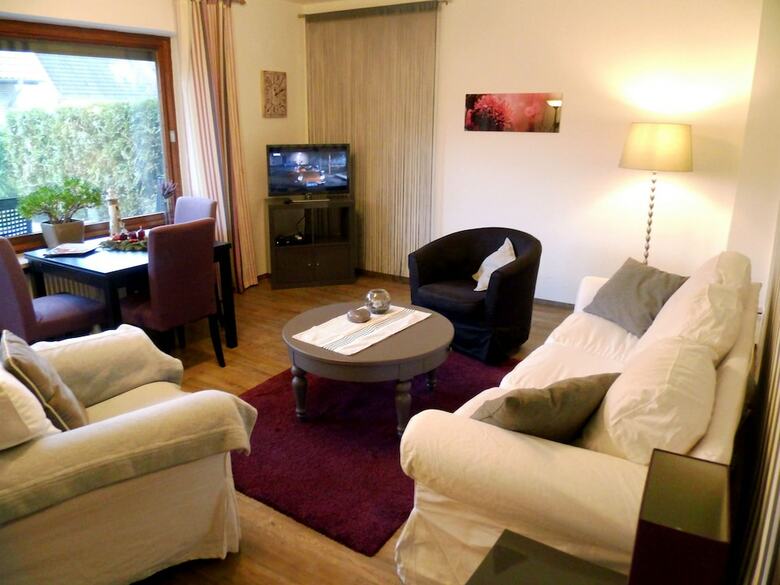 Pension Strandnest B�sum