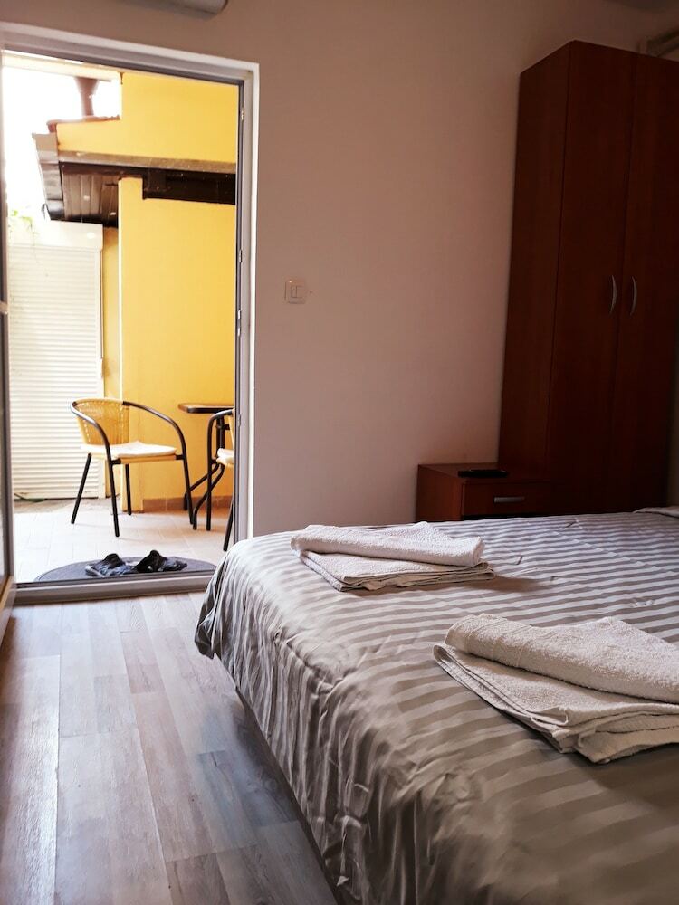 Hotel Radovic Apartments