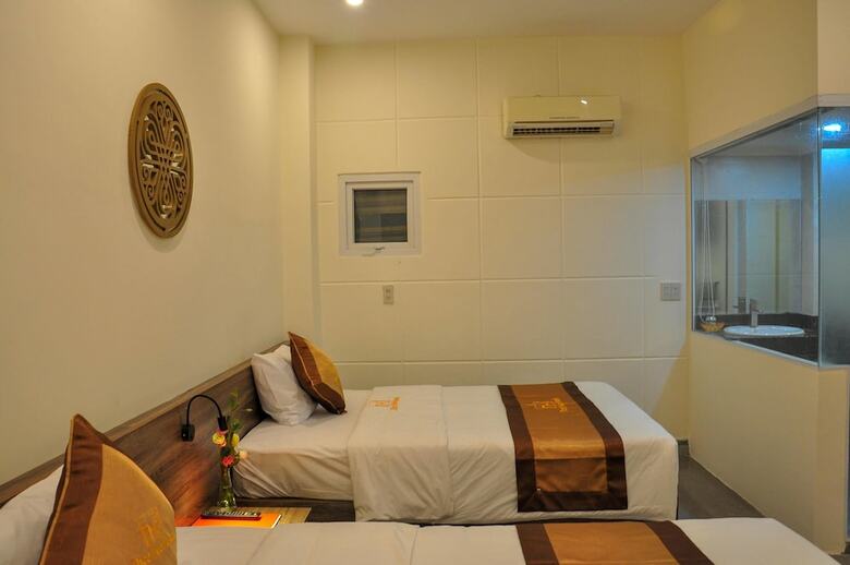 Nice Hue Hotel