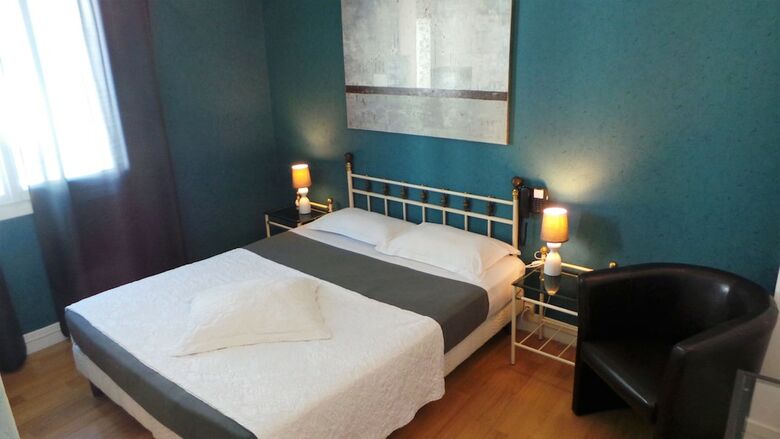 Hotel H�tel Le Cambronne