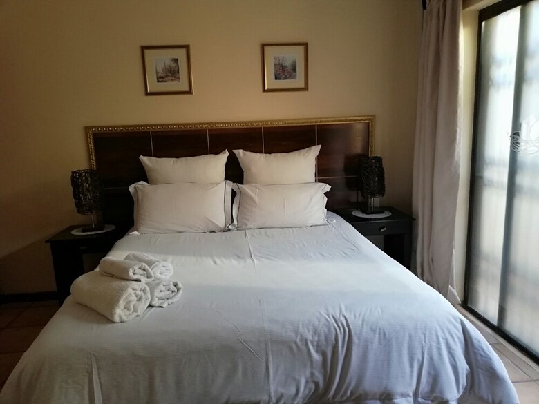 Hotel Sentlhaga Guest House