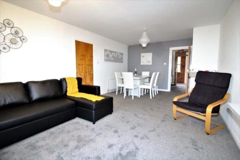 Forest View Apartment 7
