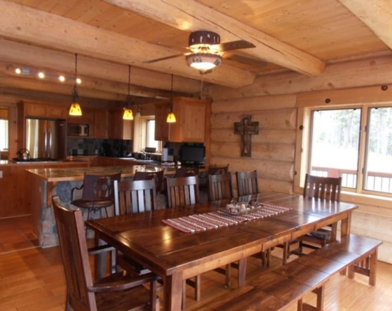 Country Club�homes