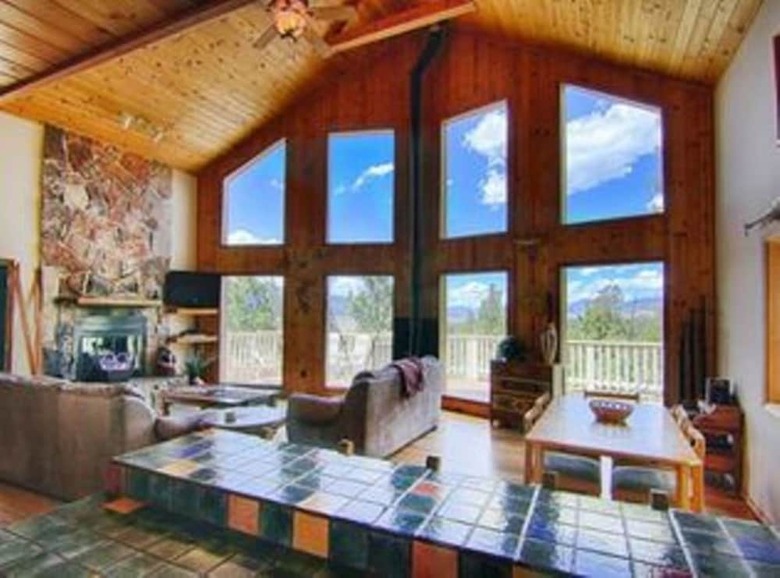 Country Club�homes