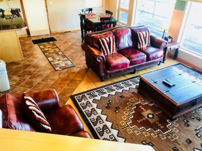 Country Club�homes